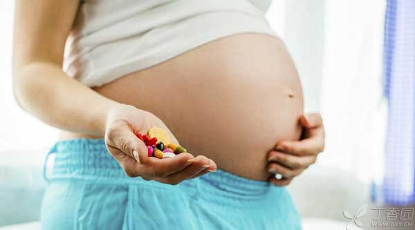 孕早期用黄体酮保胎有危害吗,孕早期可以用肝素保胎吗