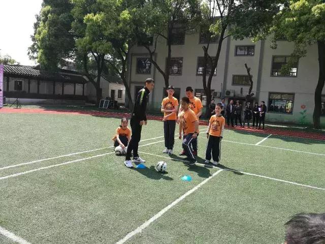 小球大爱公益足球赛,小球大爱公益联赛龙山站