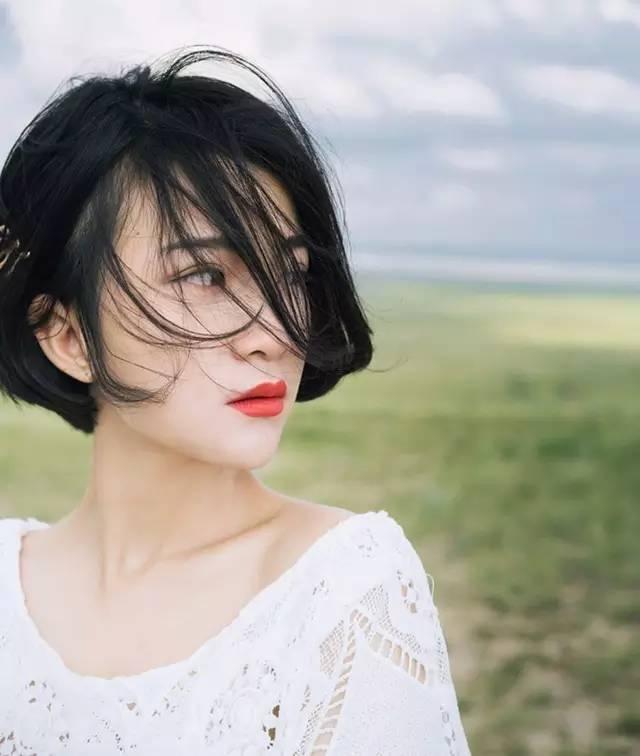 适合成熟大脸女生的发型短发,适合40-50岁大脸女性发型短发
