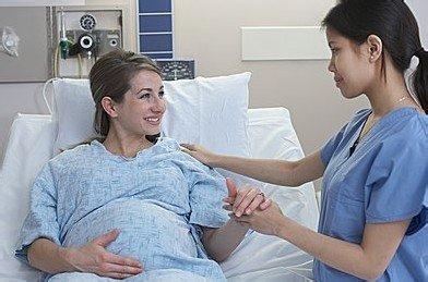 分娩太快对身体有什么伤害,分娩过程太快对胎儿不利