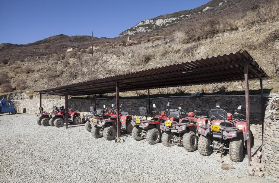 92%的本地人都不知道的秘境，“小牛背山”阿坝州浮云牧场走红