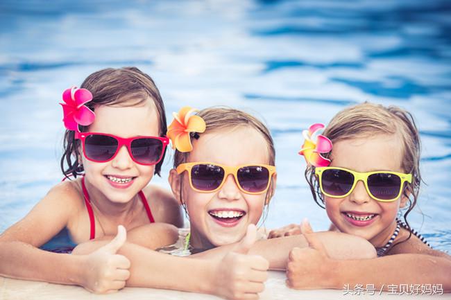 为什么婴儿游泳是宝宝的必修课,刚出生的宝宝游泳的好处