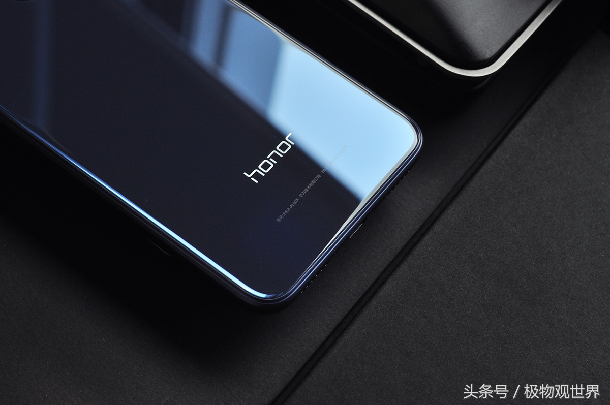 最美荣耀手机,荣耀8金色照片