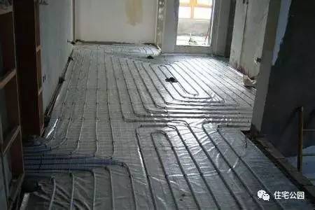 地面返潮防水彻底解决方法,平房地面返潮解决妙招