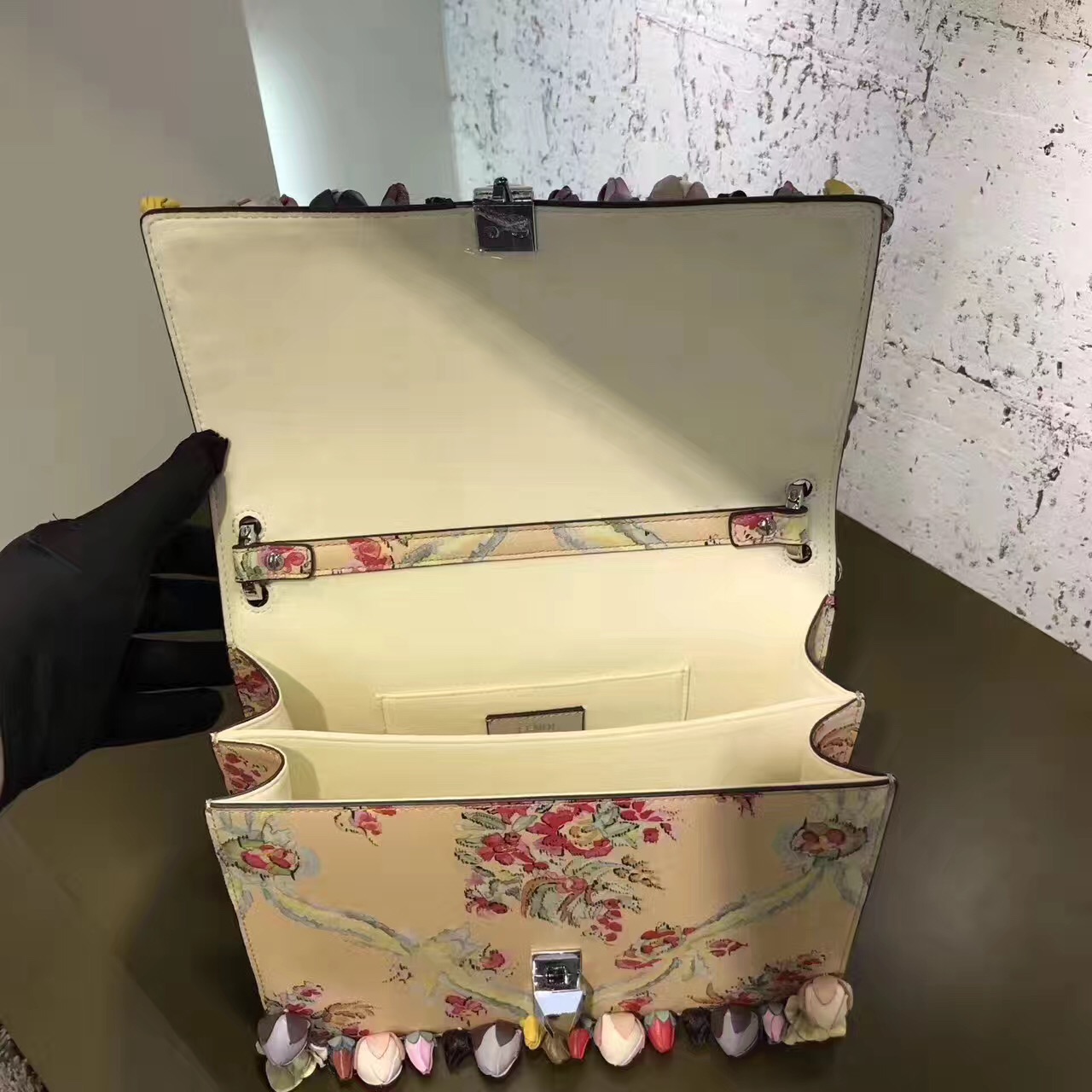 fendi包包哪一款最好看,fendi包最新款