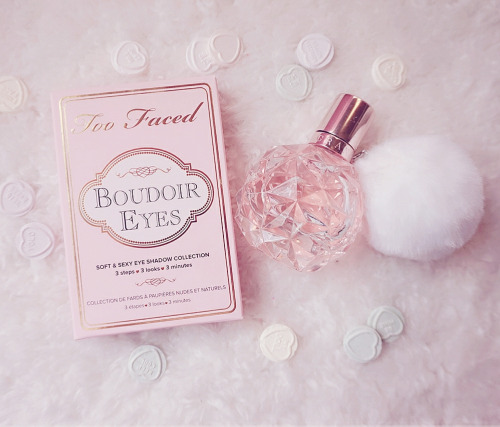 粉嫩桃花妆打造满满的少女感 (适合夏天的粉色桃花妆)