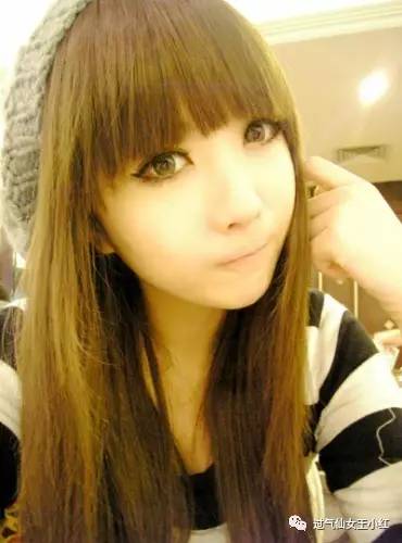 网红以前照片和现在照片转换,千万网红晒旧照对比现在