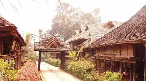 景洪泼水节注意事项,西双版纳泼水节如何不被泼