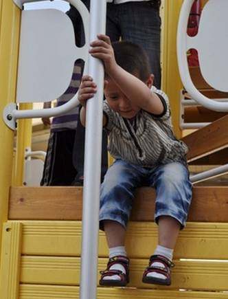 香奈儿4000块钱一双的水晶凉鞋,香奈儿塑料凉鞋