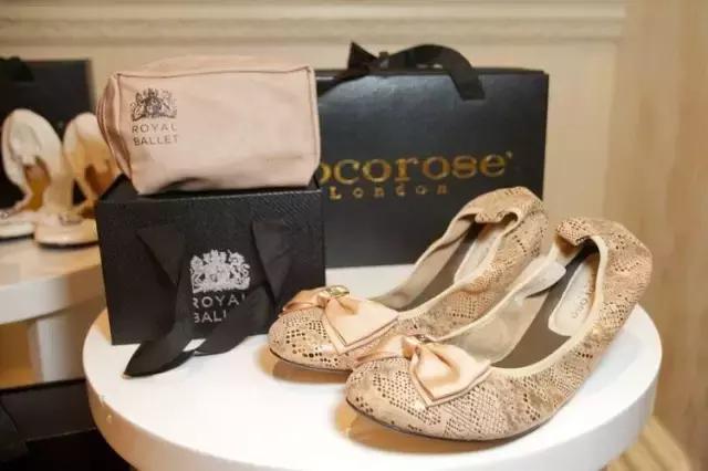 平底鞋怎么搭配好穿,平底鞋如何搭配出高级感