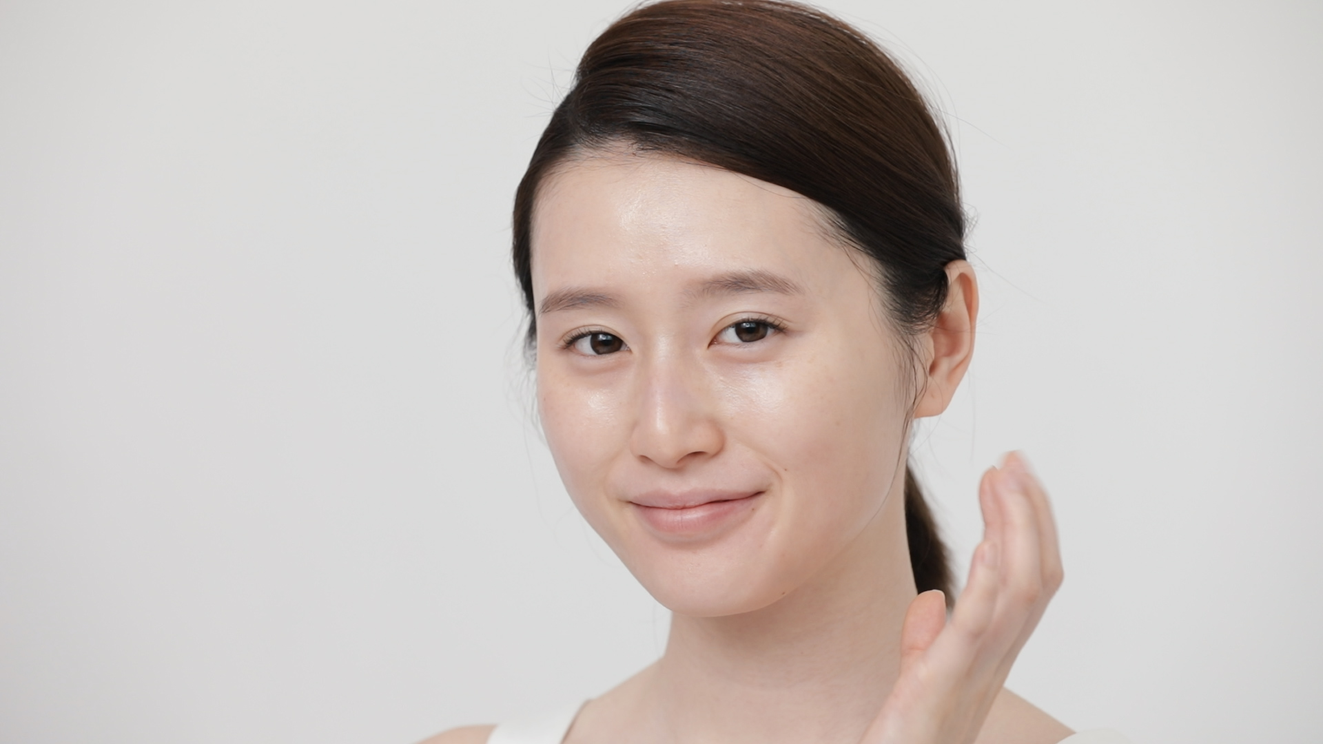 夏天化妆出汗脱妆怎么办,夏天一化妆就出汗怎么办