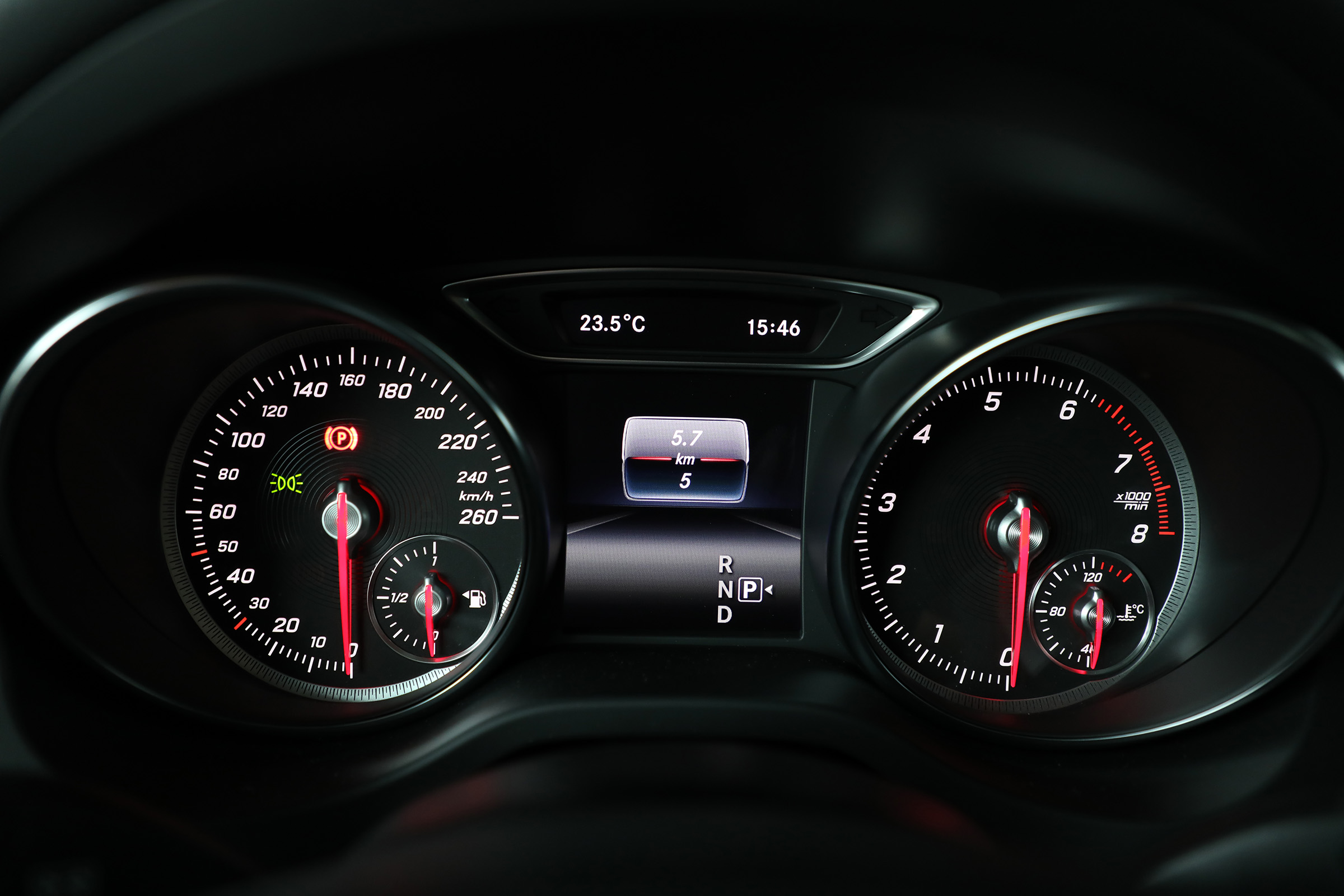 试驾gla奔驰,2016奔驰gla空间实测