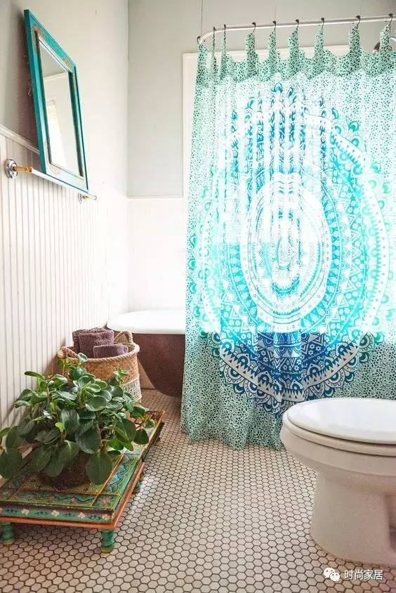 自从卫生间有了浴帘,浴帘太轻了洗澡怎么处理