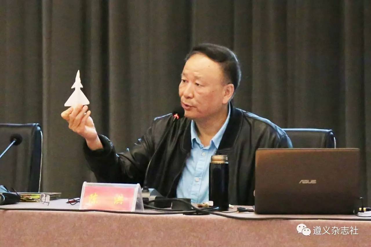 遵义团市委开展“喜迎十九大红领巾心向*党**”科学家进校园系列活动