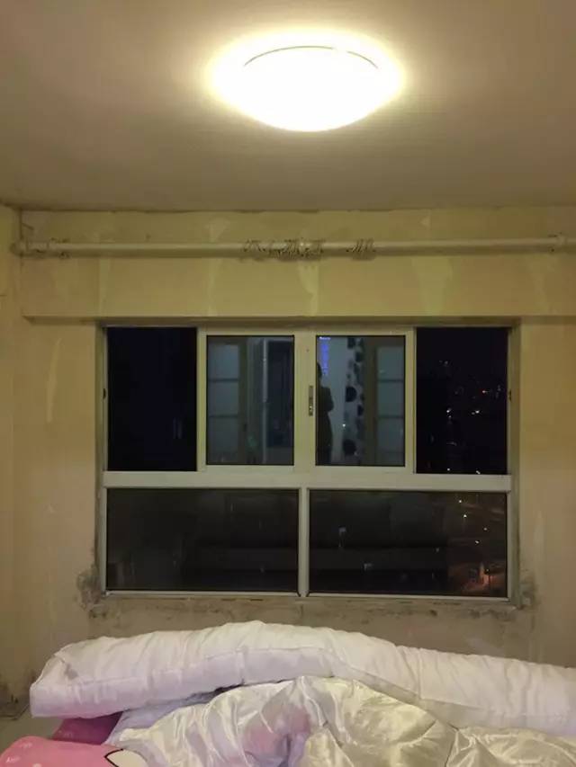 花5000改造ins风出租屋,上海一个改造出租屋loft的女孩