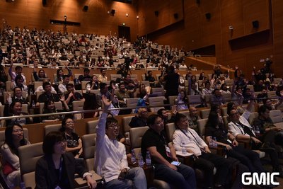 9小时车轮战小邮差看世界之文艺座谈会干货满满