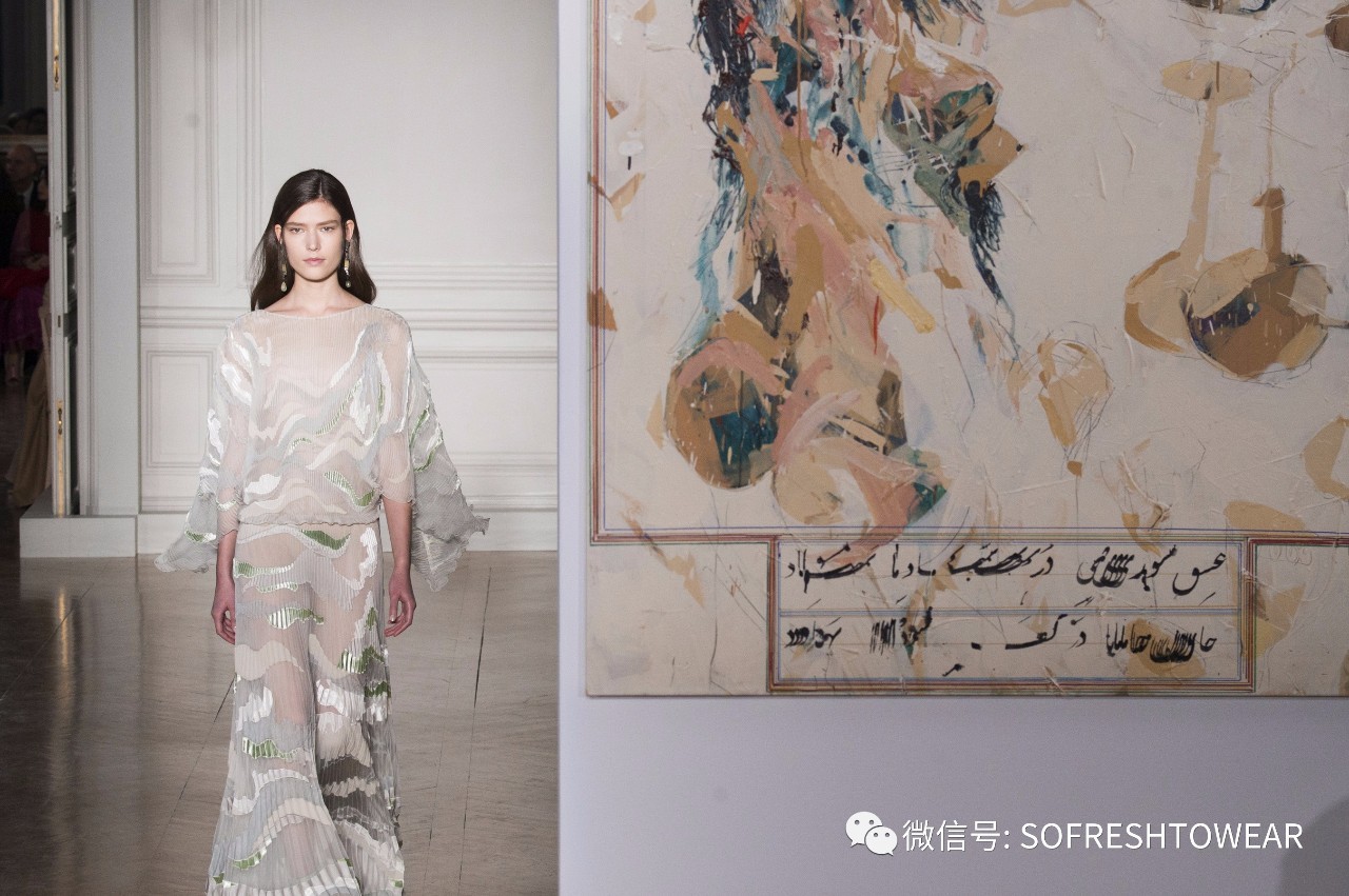 给你一百万｜你愿意买件衣服还是买辆车子？