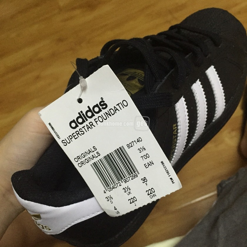 阿迪达斯三叶草贝壳鞋男款,阿迪达斯三叶草贝壳头搭配