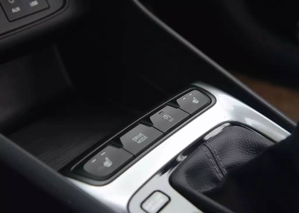 全新现代悦动性价比最高,全新悦动性价比解析