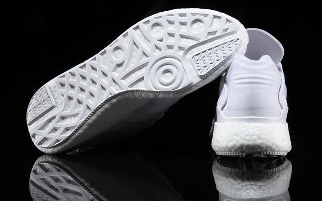 阿迪达斯的中性缓震运动鞋,阿迪袜子鞋