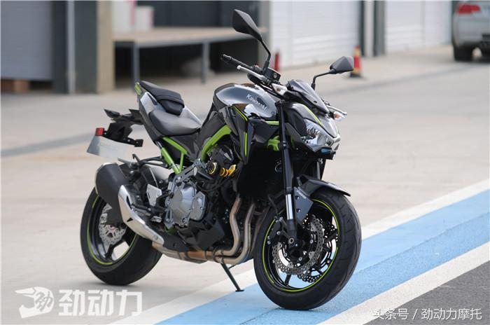 川崎z9002017款感受,川崎z900se和z900re区别