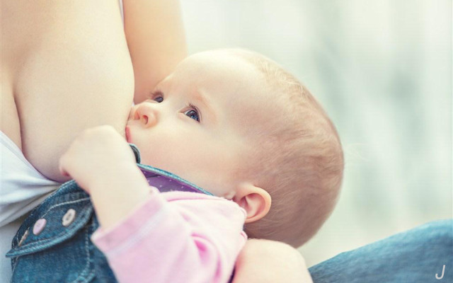 宝宝湿疹严重怎么都治不好,宝宝湿疹怎么办4个建议帮到你