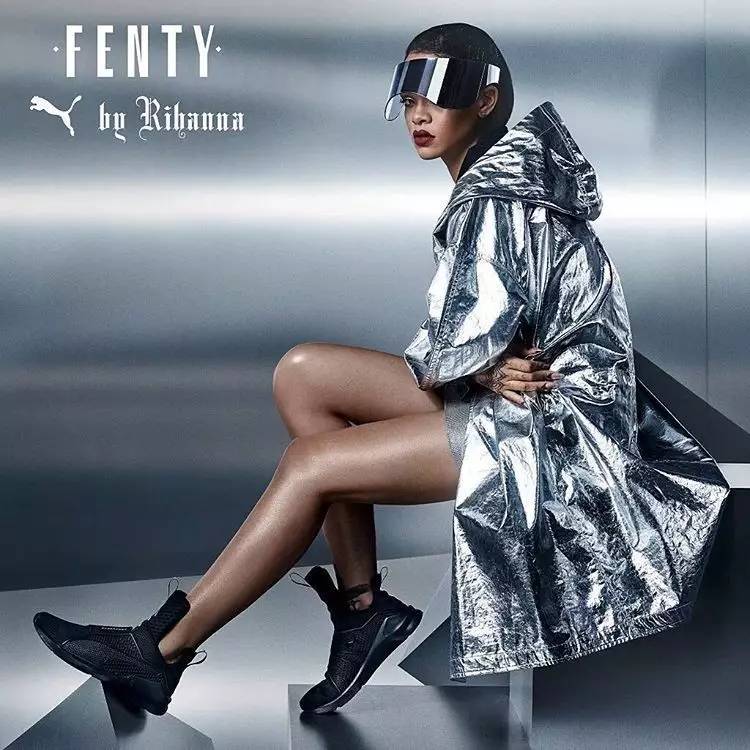puma蕾哈娜fenty联名款银色,puma蕾哈娜拖鞋