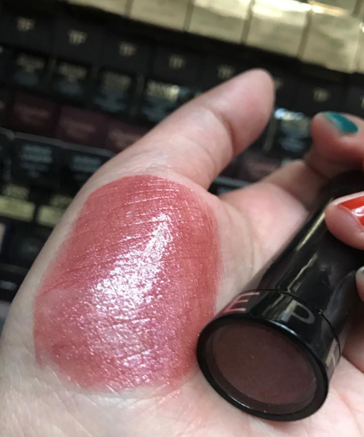 美着呢资讯《丝芙兰畅销唇釉、口红测评》