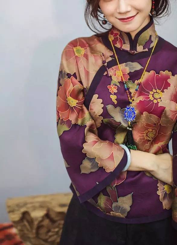 香云纱经典旗袍,关于香云纱旗袍