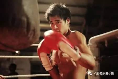 周冬雨鹿晗黄子韬的同款不对称下颌角，值得拥有吗？