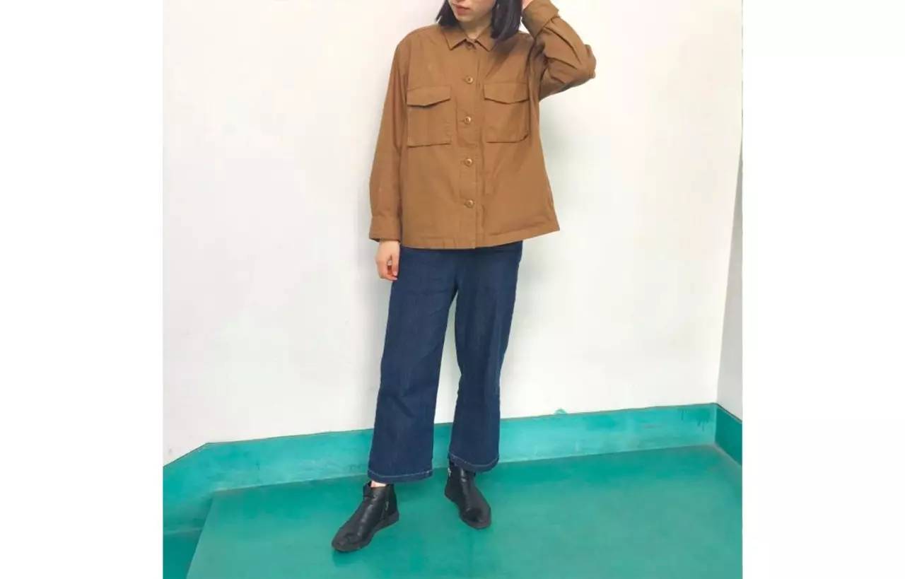 她们为别人穿的衣服,最后都一件一件脱了下来