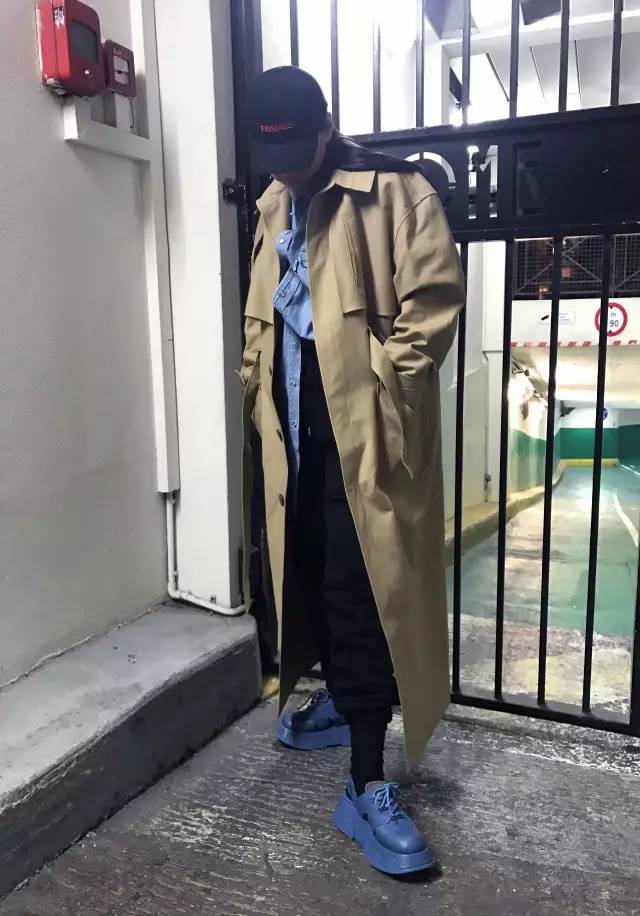 现在潮人去哪里买衣服便宜,潮人衣服哪里拿货便宜一点