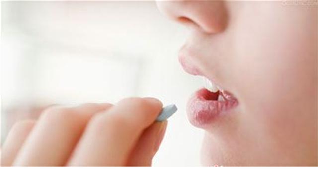 哺乳期感冒了怎么办最好的方法,哺乳期感冒能吃四季感冒胶囊吗