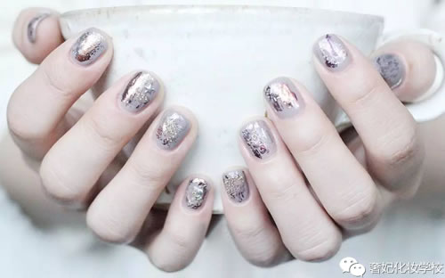 高级质感莫兰迪磨砂美甲,高级质感美甲ins风带钻