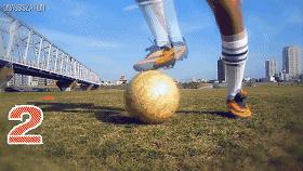 足球快速掌握运球的方法,足球脚下运球训练计划方案