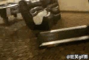 这就是传说中的脱一层皮，隔着屏幕都感觉疼