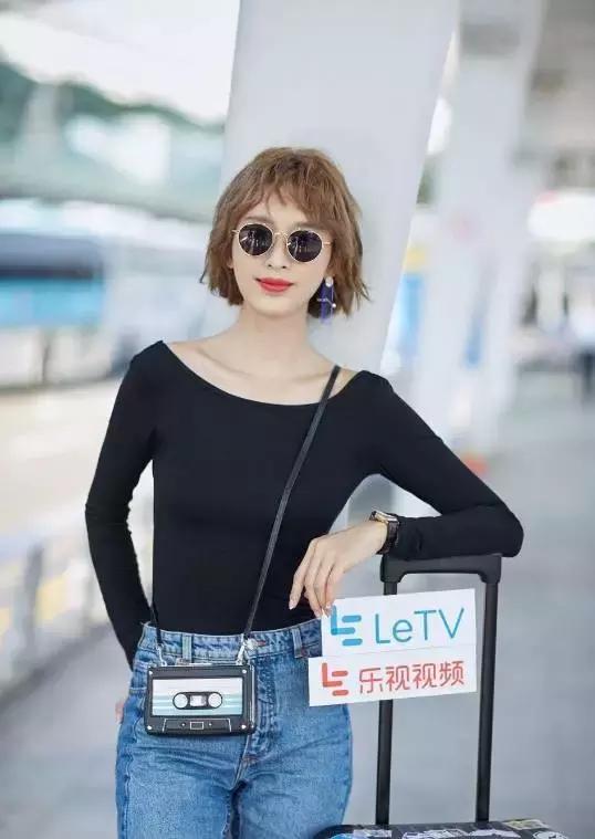 katespade与coach比较是什么档次,katespade同档次的包