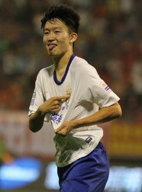 王彤回怼球迷完整视频,王彤还在鲁能吗