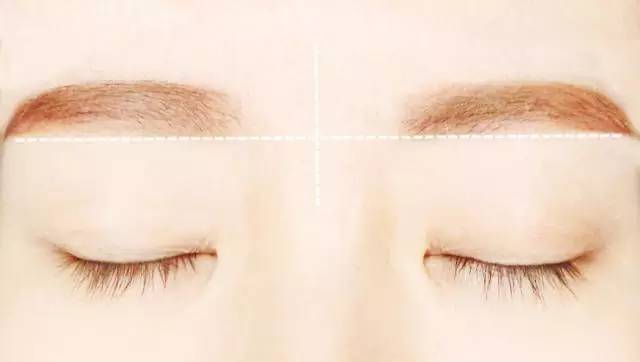 眉毛老是画不匀称,眉毛画不对称解决方法