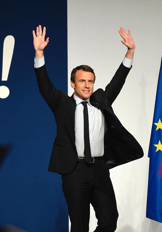 39岁总统帅小伙儿和64岁第一夫人来了！这一种“人生赢家”的人生……