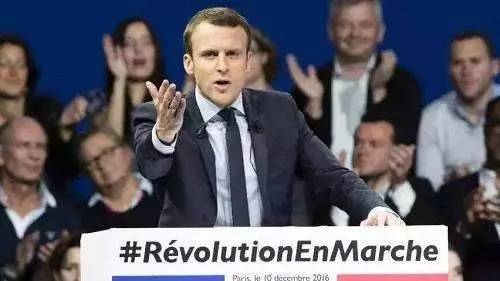 朋友圈霸屏的男人是谁啊,霸屏朋友圈的男人直播