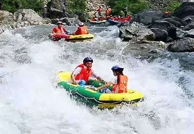 夏季避暑清凉玩水好玩的地方,中国避暑胜地十大漂流好去处