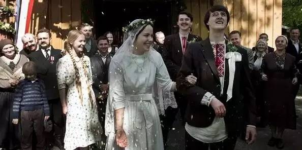 再现地狱！扣眼掏肠、滚水刮皮、焚烧幼童，这只是真实的十分之一