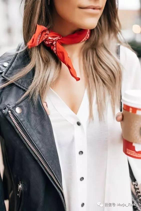 小方巾的时尚搭配,小方巾怎么系有高级感