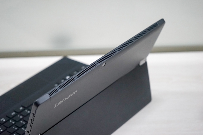 实力派二合一联想MIIX5Plus评测