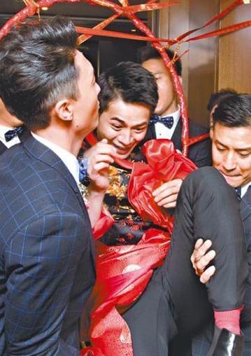 白雪公主和美人鱼公主结婚游戏,能在游戏里结婚生孩子的游戏