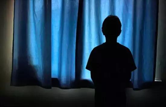 请告诉孩子，有些秘密绝对不能保守