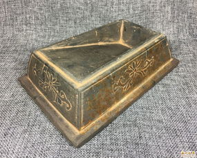 为什么死人放在棺材里不能摸,为什么死人棺材抬不动