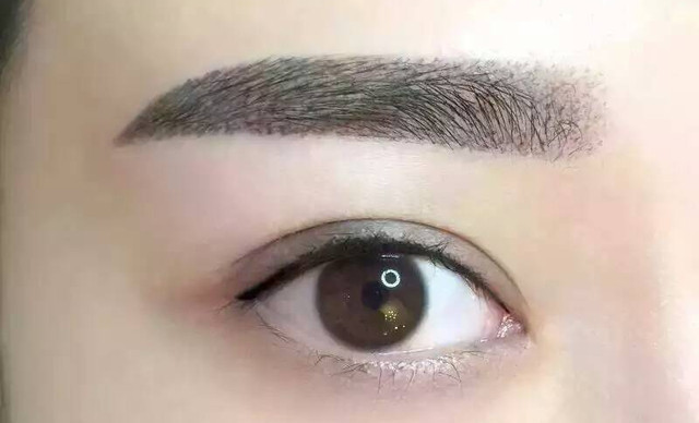 做眉毛的注意事项有哪些,做眉毛到底有没有尴尬期呢