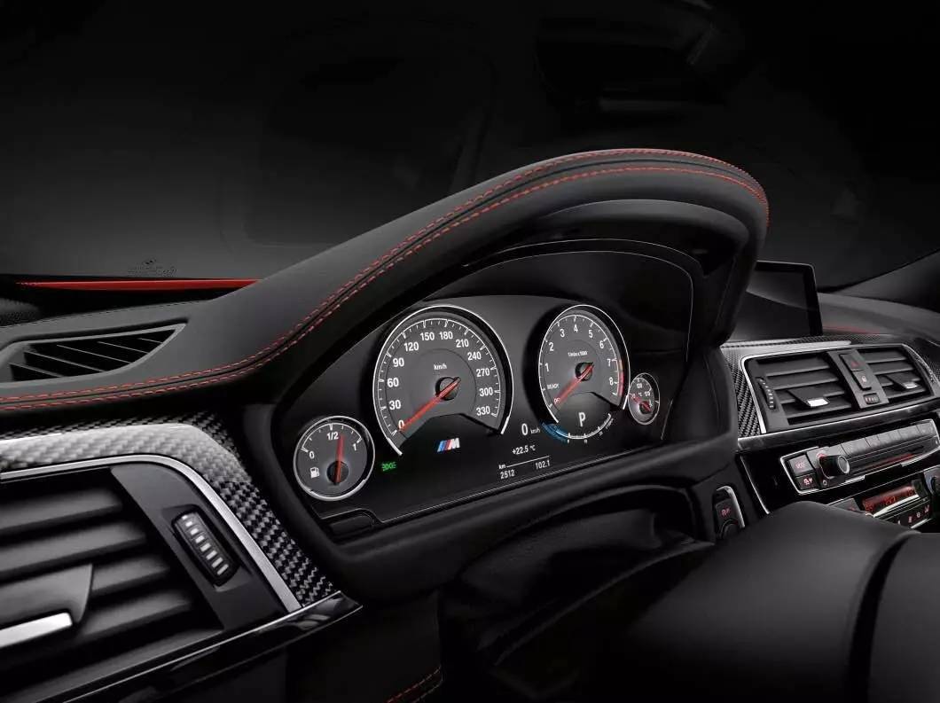 bmwm4暴力驾驶,bmwm4外观都能改善吗